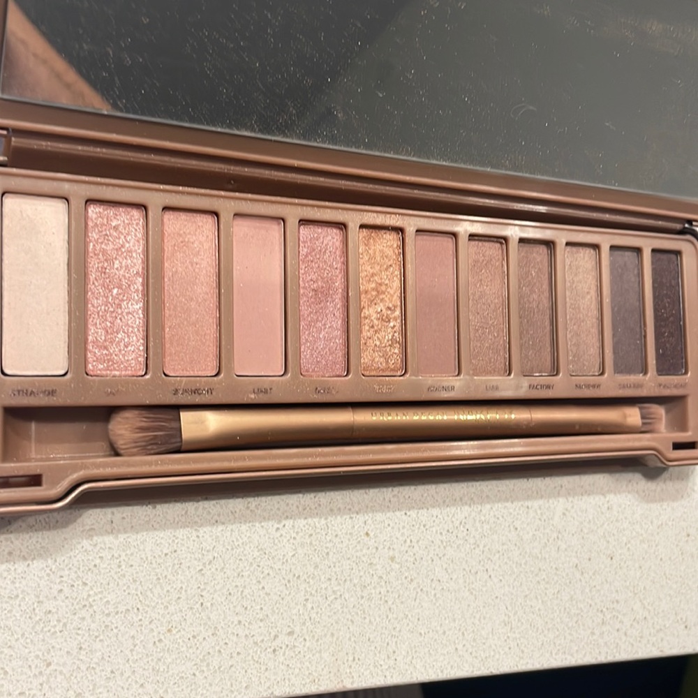 Urban Decay Naked 3